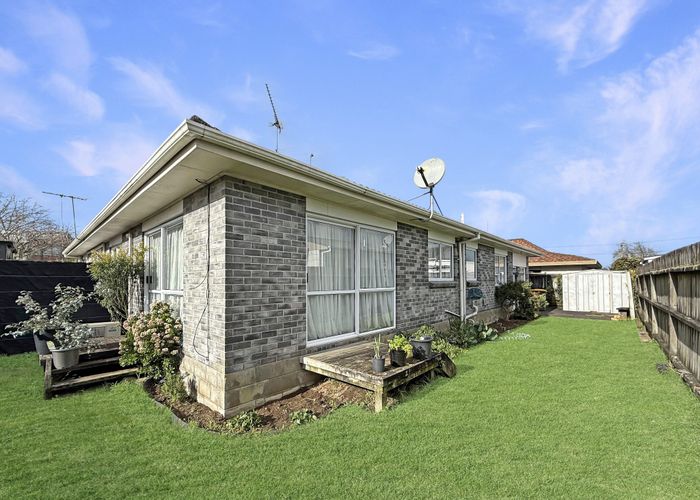  at 2/13B Railway Street West, Papakura, Papakura, Auckland