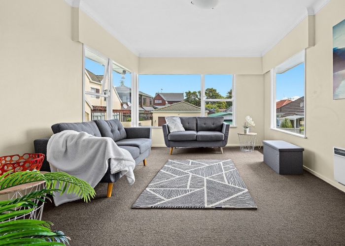  at 22a Shakespeare Road, Milford, North Shore City, Auckland