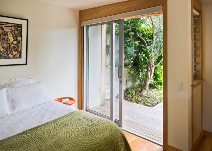  at 8 Albert Street, Island Bay, Wellington