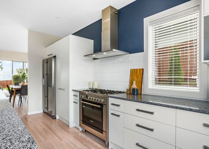  at 129 Te Puia Drive, Aotea, Porirua
