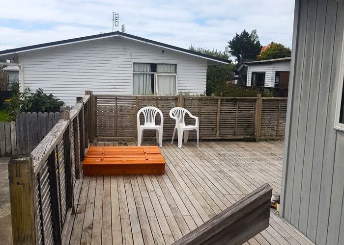  at 7/163 Beach Haven Road, Beach Haven, North Shore City, Auckland