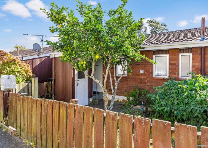  at 7 Hiseman Lane, Henderson, Waitakere City, Auckland