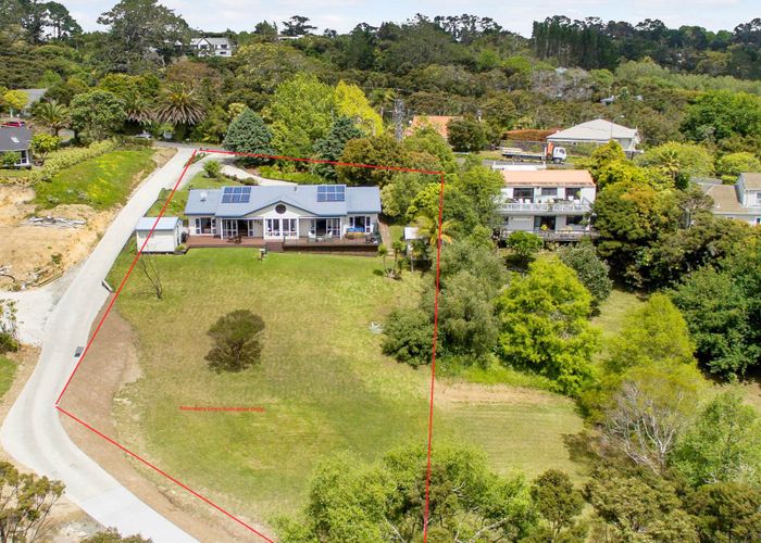 at 32 Bernard Magnus Lane, Greenhithe, Auckland