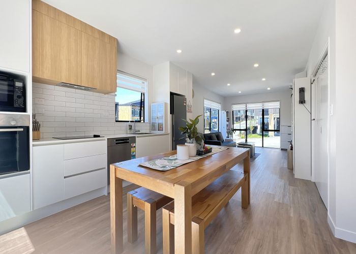  at 1 Irwin Lane, Windsor Park, North Shore City, Auckland