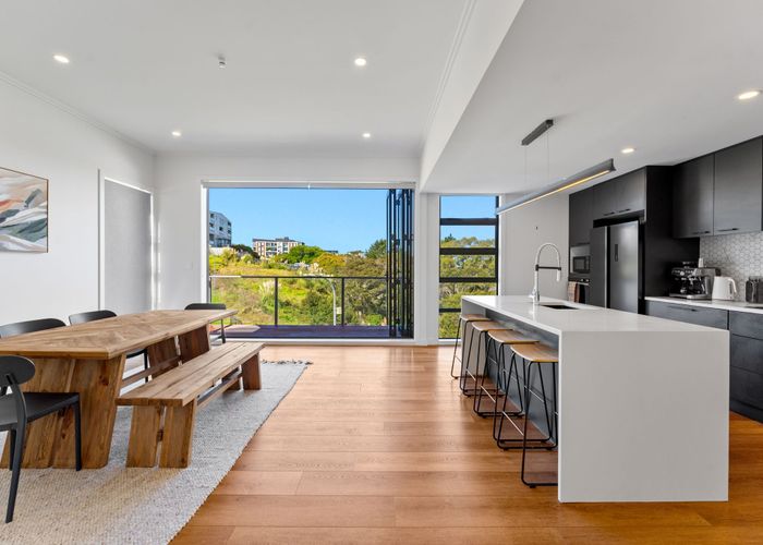  at 8C Huka Road, Birkenhead, North Shore City, Auckland