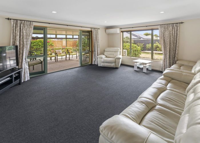  at 22 Kendall View, Stoke, Nelson