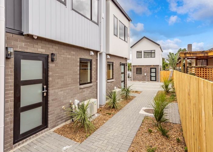  at 14E Durham Street, Te Atatu Peninsula, Auckland