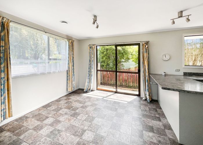  at 82 Hoods Road, Ashburton