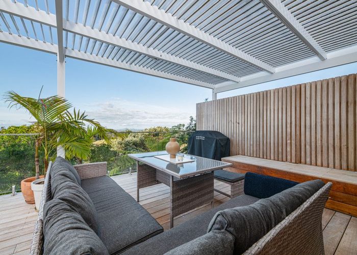  at 20 Raroa Terrace, Waiatarua, Auckland