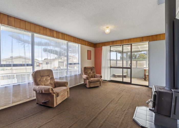  at 15 Hewson Crescent, Otaki Beach, Kapiti Coast, Wellington