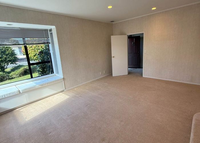 at 51 Bob Charles Drive, Golflands, Manukau City, Auckland