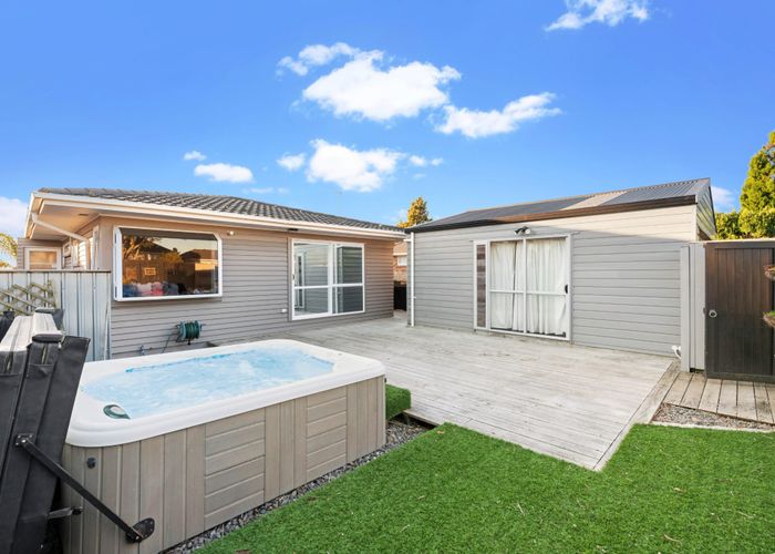  at 37A Bradbury Road, Botany Downs, Manukau City, Auckland