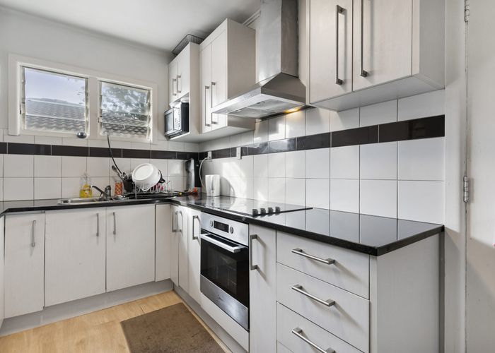  at 1/21 Cleek Road, Mangere East, Manukau City, Auckland