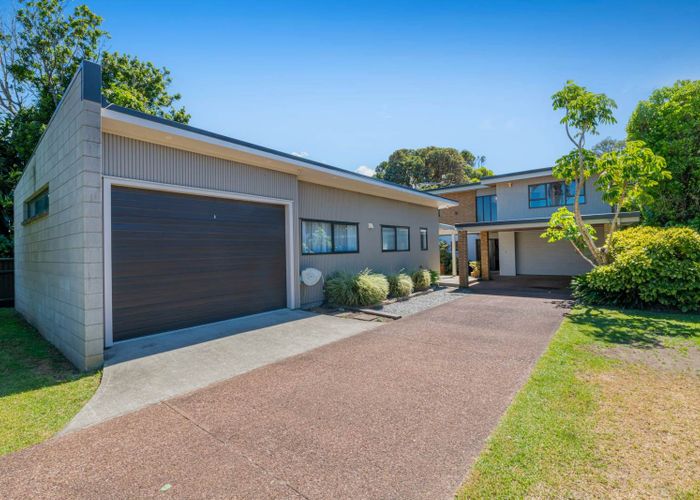  at 16 The Circle, Manly, Rodney, Auckland