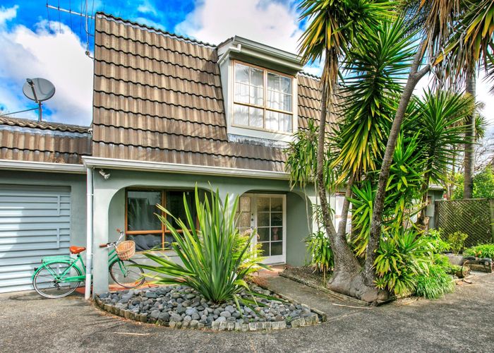  at 6 Burns Avenue, Takapuna, North Shore City, Auckland