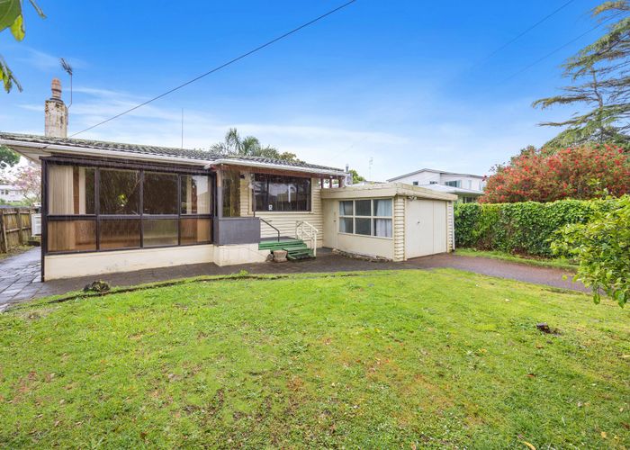  at 14 Lorraine Avenue, Mount Albert, Auckland City, Auckland