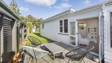  at 9 Huntleigh Park Way, Ngaio, Wellington