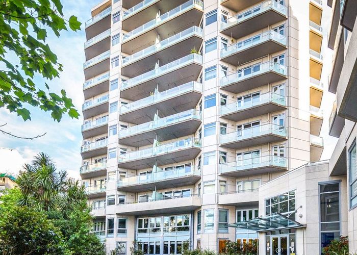  at 6J/205 Hobson Street, Auckland Central, Auckland
