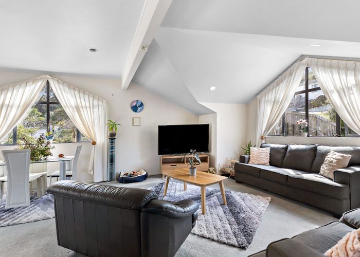  at 1/51 Noeleen Street, Glenfield, North Shore City, Auckland