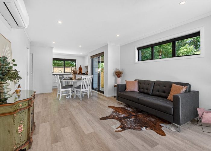  at 15B Rowe Parade, Wainuiomata, Lower Hutt, Wellington