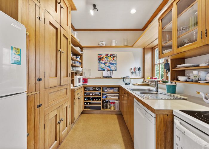  at 54 Aurora Terrace, Kelburn, Wellington