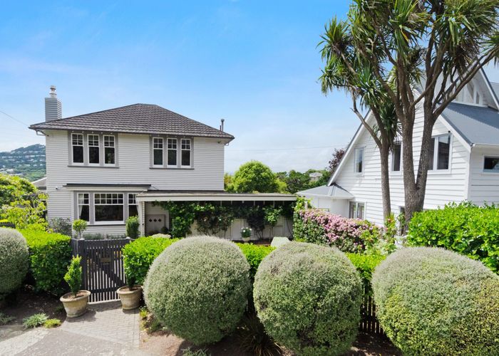  at 18 Homewood Crescent, Karori, Wellington