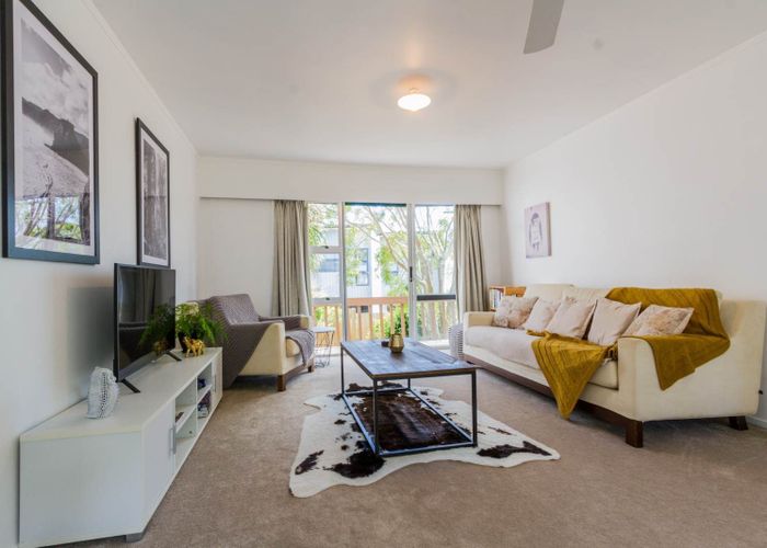  at 2/68 Clayburn Road, Glen Eden, Waitakere City, Auckland