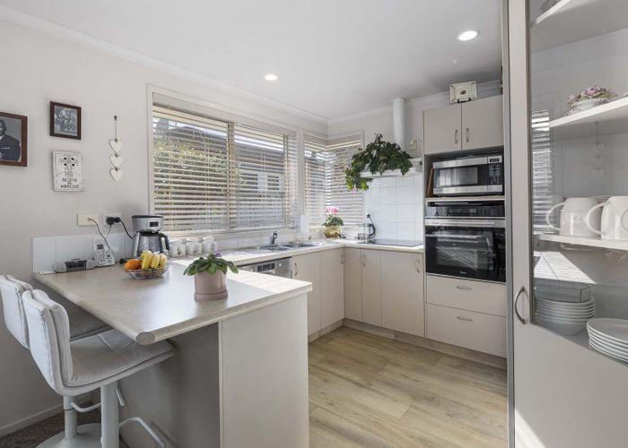  at 38 Brackenburn Drive, Ohauiti, Tauranga