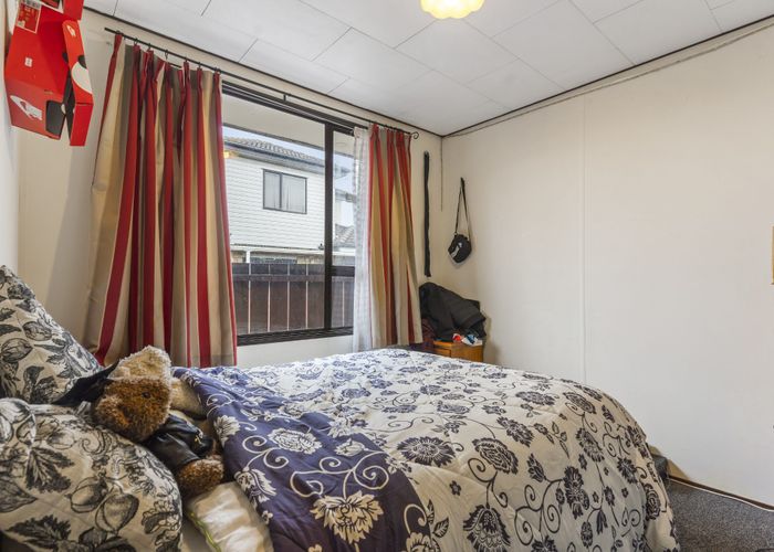  at 2/115 Wyllie Road, Papatoetoe, Auckland