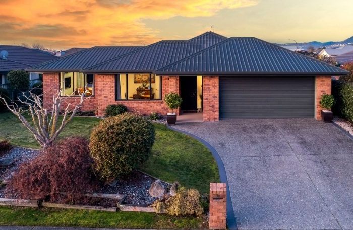  at 16 Kendall View, Stoke, Nelson