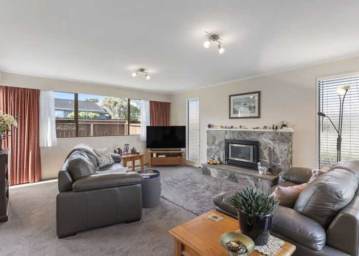  at 53 Fitzpatrick Street, Newlands, Wellington, Wellington