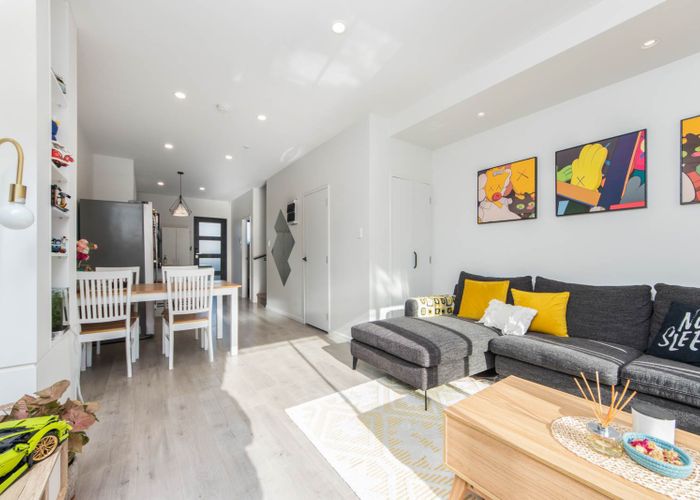  at 5/46 Te Kanawa Crescent, Henderson, Auckland