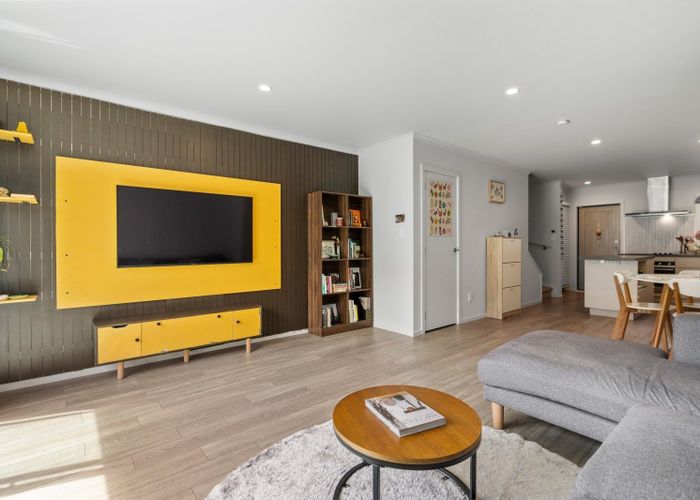  at 13/9 Surrey Street, Tawa, Wellington, Wellington