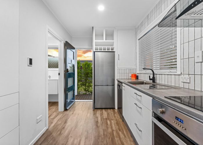  at 1/5 Strong Street, Saint Johns, Auckland City, Auckland