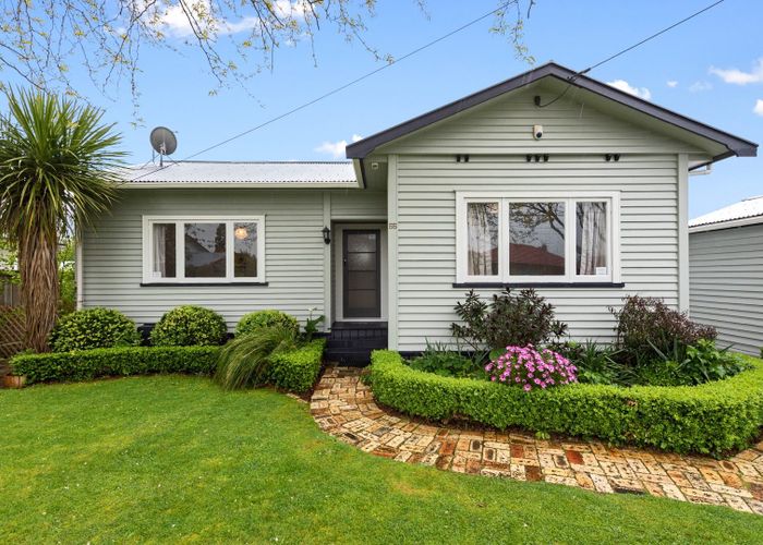  at 55 Brookfield Street, Hamilton East, Hamilton