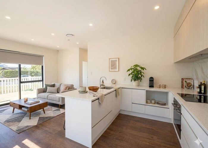  at 5A Hall Avenue, Mangere, Manukau City, Auckland