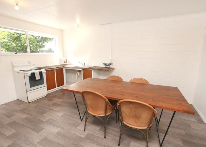  at 2/24 CHALMERS AVE, Hampstead, Ashburton