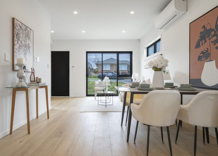  at 2-4/6 McRae Road, Mount Wellington, Auckland City, Auckland