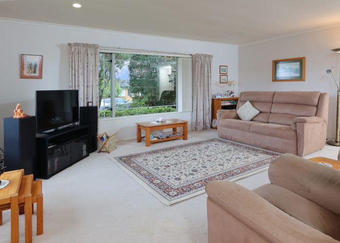  at 32 Highfields Terrace, Henderson, Auckland