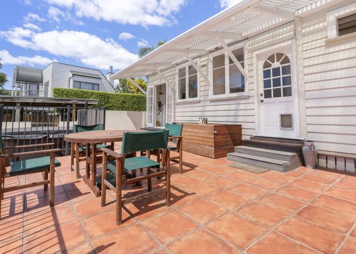  at 4/9 Lillington Road, Remuera, Auckland City, Auckland