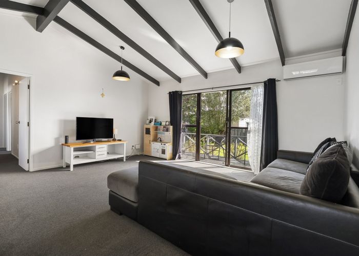  at 2/56 Henwood Road, Mangere East, Manukau City, Auckland