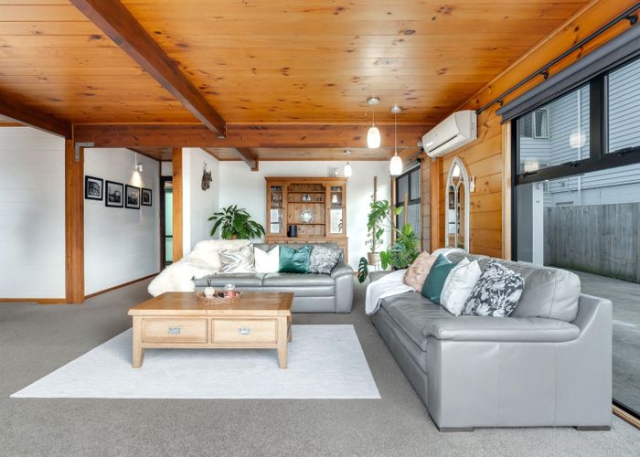  at 14A McCrystal Avenue, Bucklands Beach, Manukau City, Auckland