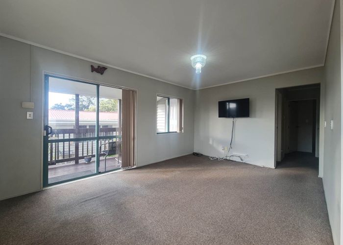  at 12 Grantham Road, Papatoetoe, Auckland
