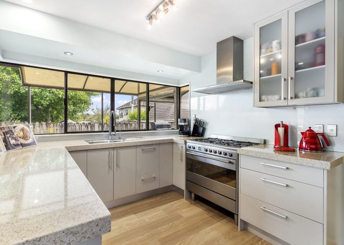  at 4 Carriage Close, Northpark, Auckland