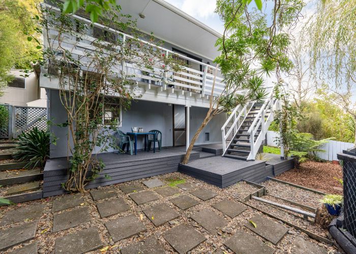  at 2/24 Sunnyside Road, Sunnyvale, Waitakere City, Auckland