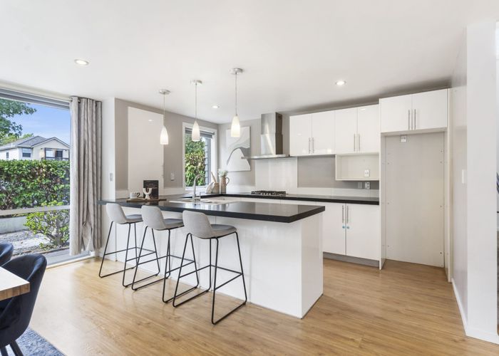  at 180 Porchester Road, Takanini, Auckland