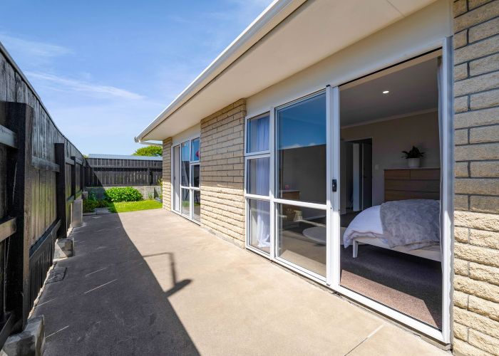  at 1/220 Coronation Avenue, Welbourn, New Plymouth, Taranaki