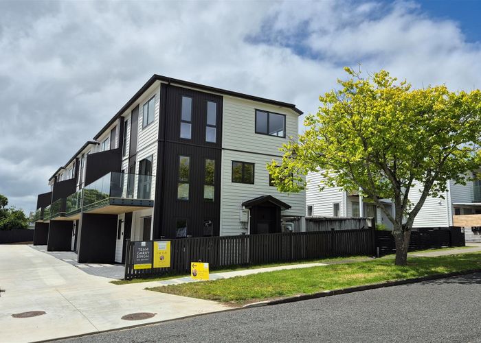  at 7 Woolfield Road, Papatoetoe, Manukau City, Auckland