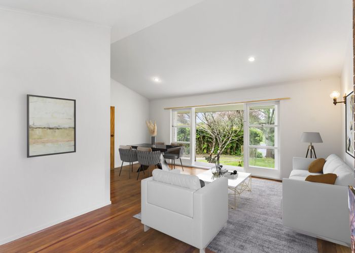  at 4 Chippendale Crescent, Birkdale, Auckland