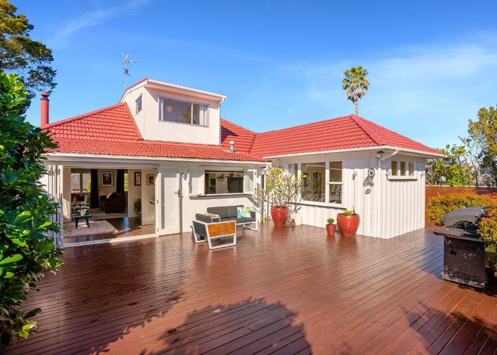  at 15 Karaka Street, New Lynn, Auckland